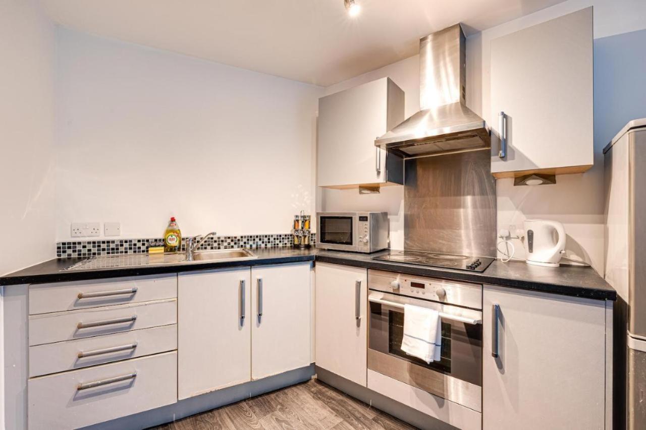 2 Bed Apartment With Balcony Private Parking Near Etihad Stadium, Coop Live แมนเชสเตอร์ ภายนอก รูปภาพ